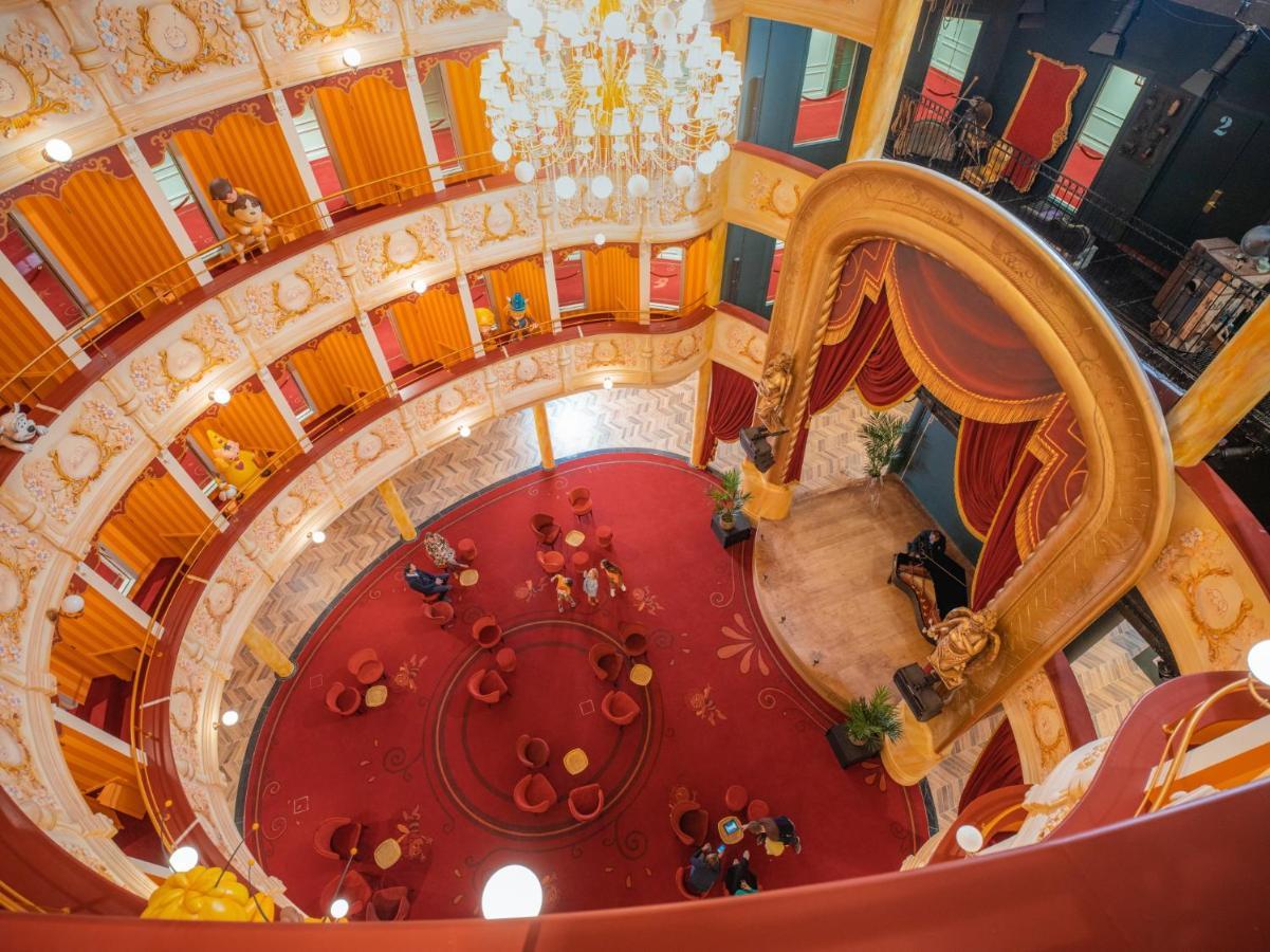 Theater Hotel دي بان المظهر الخارجي الصورة